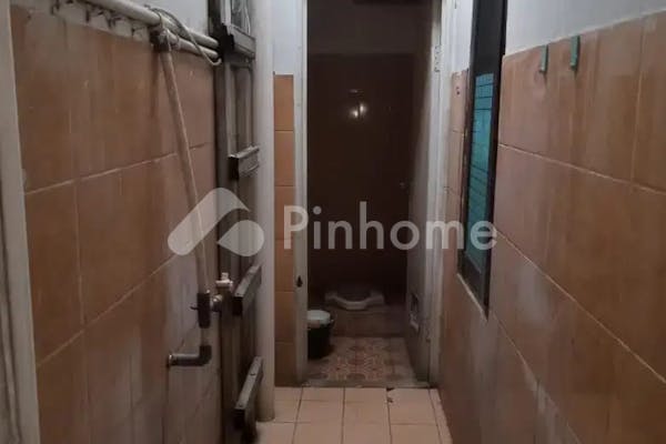 dijual rumah lingkungan nyaman dan asri di jl  sirojol munir - 8