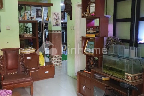 dijual rumah 2 lantai strategis murah di margahayu bekasi timur kota bekasi - 3