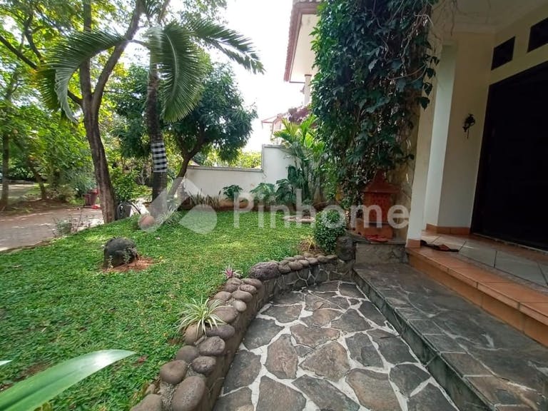 Disewakan Rumah Semi Furnished Siap Pakai di Bali View Cirendeu - Gambar 4