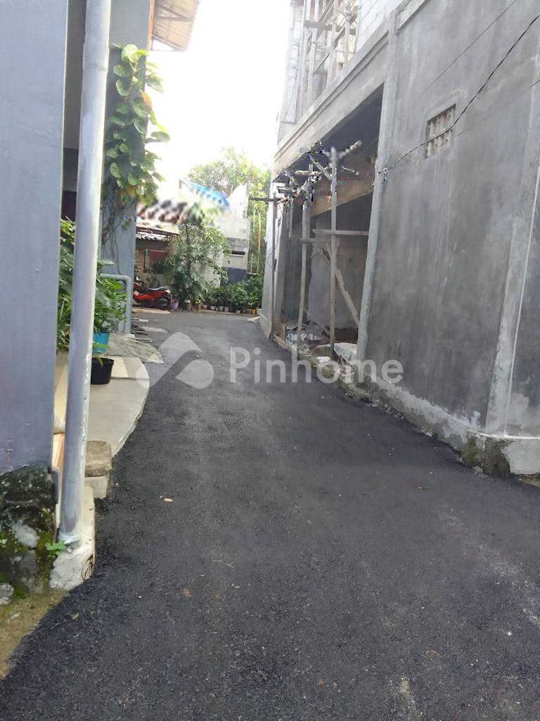 dijual rumah lokasi strategis di jl kemenyan ciganjur - 8