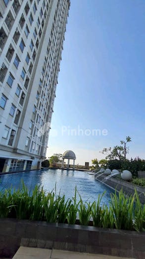 dijual apartemen 2br sangat strategis di apartemen green lake sunter - 7