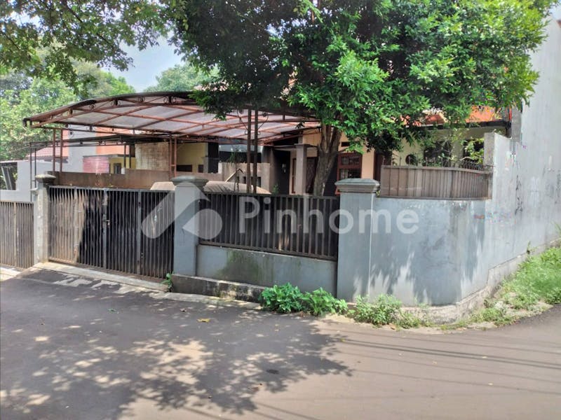 dijual rumah 3kt 133m2 di jl nangka - 1