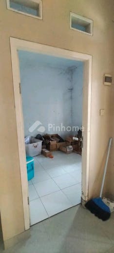 dijual rumah siap huni nyaman bebas banjir di perumahan taman walet pasarkemis tangerang - 2