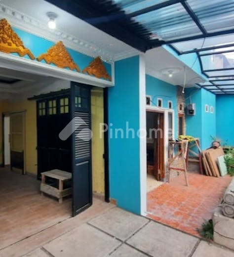 disewakan rumah baru renov semi furnish area margahayu raya bandun di margahayu raya - 1