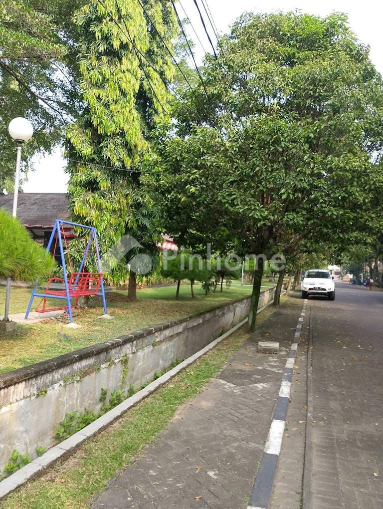 disewakan rumah mewah full parkit dua lantai dalam komplek elit di batununggal permai 2  bandung - 17