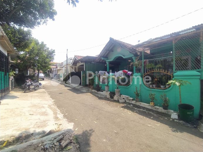 dijual rumah siap huni di jl  bumi mas - 1