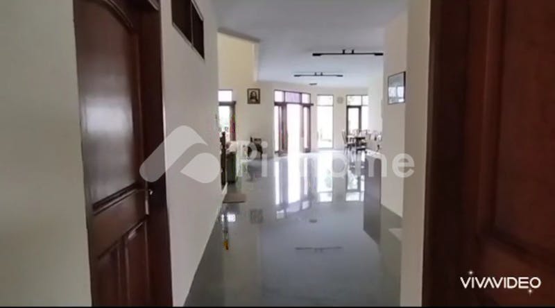 dijual rumah apik dan terawat   di puri indah - 2