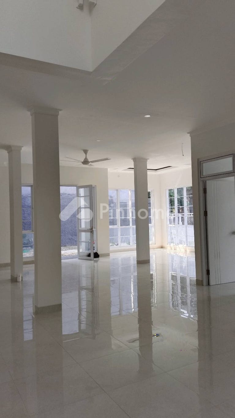 dijual rumah dalam cluster ekslusif di jl  kebagusan raya  jakarta selatan - 4