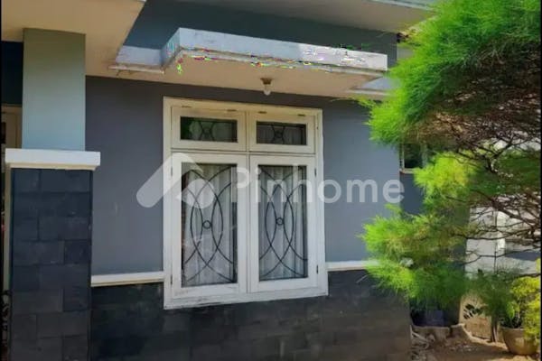 dijual rumah selangkah dari merr 2 lantai ciamik row lebar di rungkut mapan selatan - 6