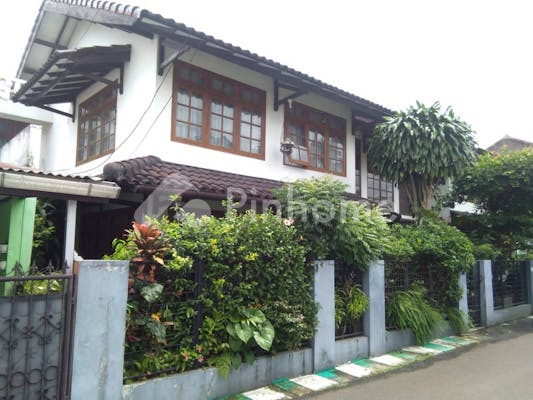 dijual rumah asri kota bogor luas 580 m2 di jalan bahasa indonesia no  44 komplek p k - 1